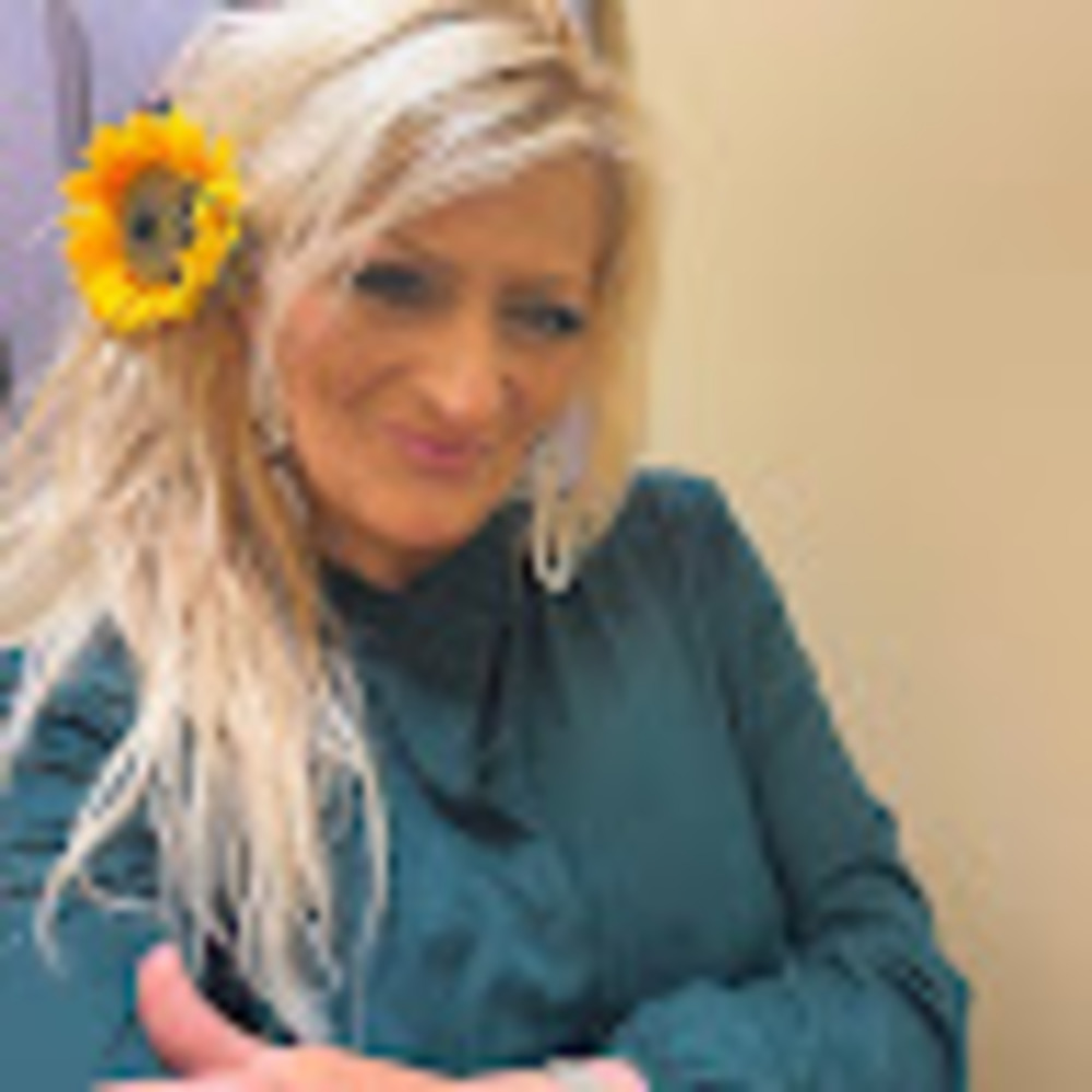 Meet your Posher, Lisa